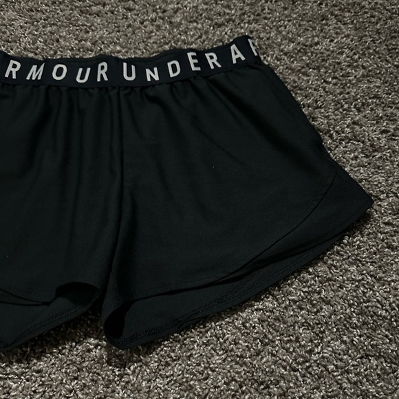 Under Armour Black Athletic Shorts size small - Picture 4 of 5
